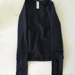 Black ivviva athletic top!